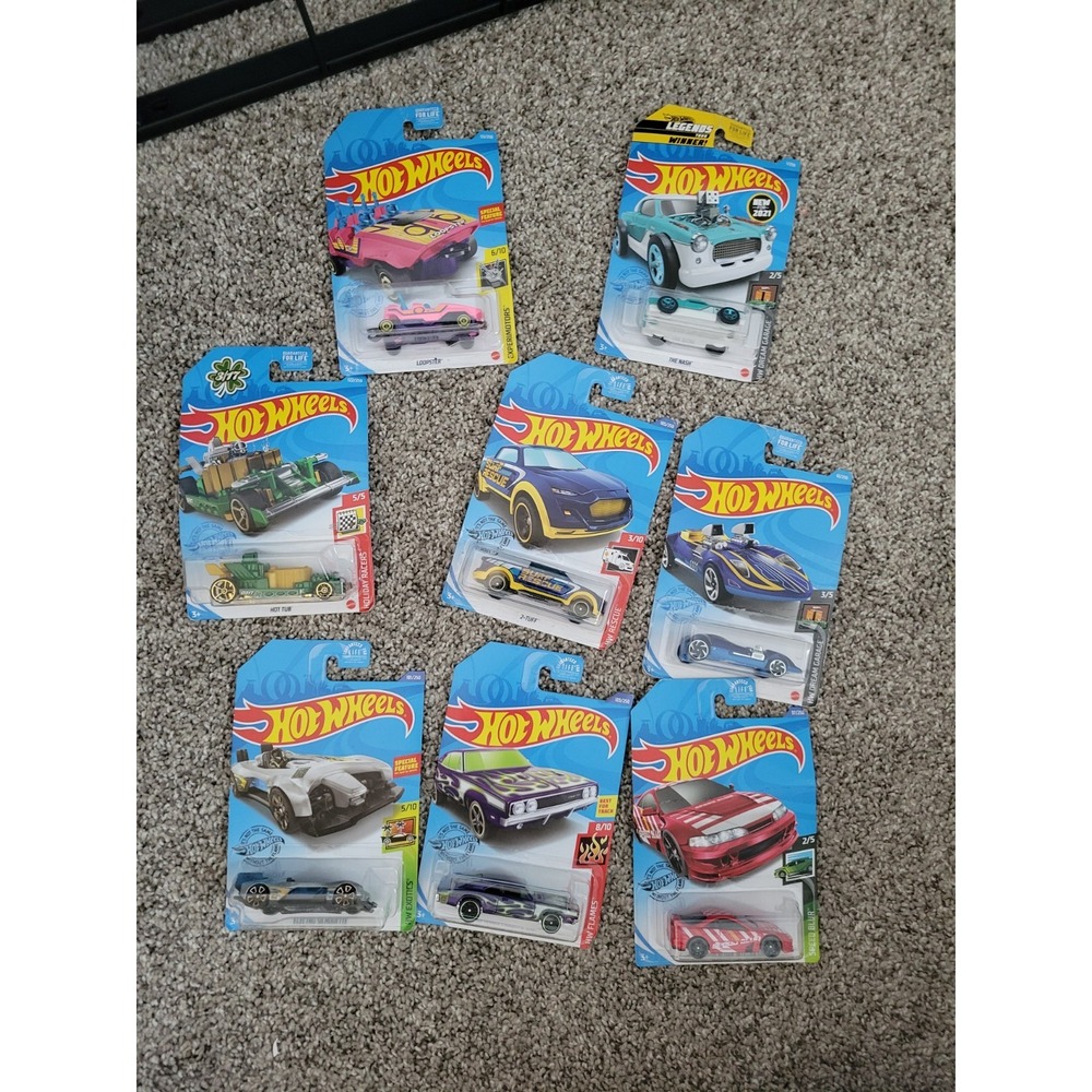 Set of 6 Hot Wheels Assorted Vehicles, Hot Wheels 6-Car Lot Mix